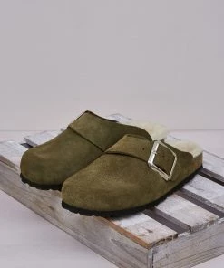 Celtic & Co. Green Sheepskin Lined Clogs -Deals Celtic Store unnamed file 1014 scaled