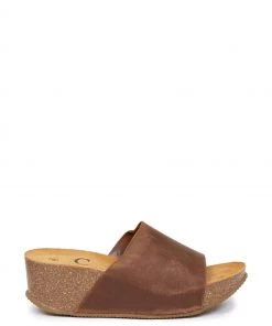 Celtic & Co. Womens Brown Sandals