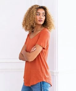 Celtic & Co. Celtic & Co Orange Linen Scoop Neck T-Shirt