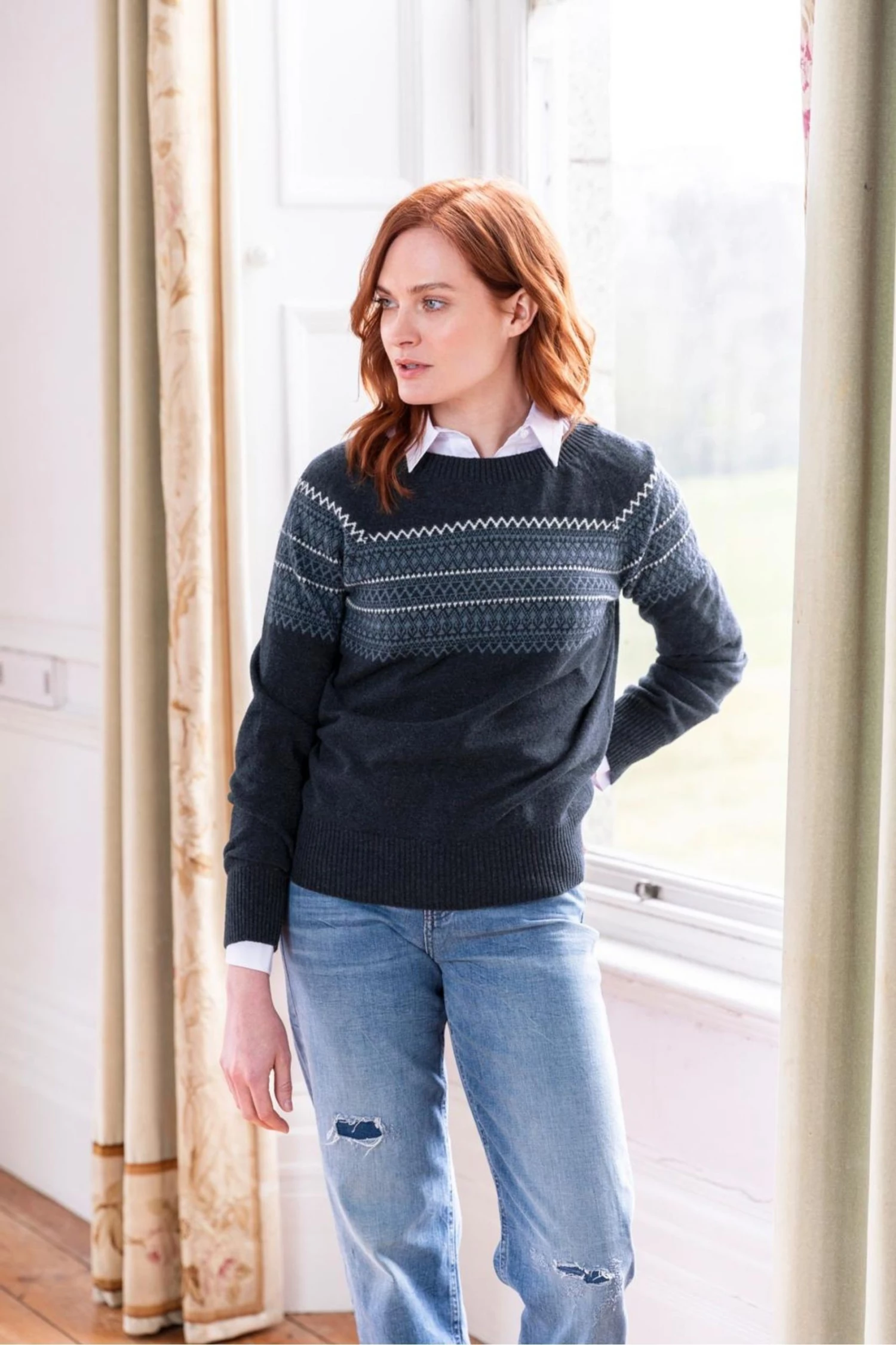 Celtic & Co. Navy Blue Supersoft Crew Neck Jumper 4 Celtic & Co. Navy Blue Supersoft Crew Neck Jumper - Image 2