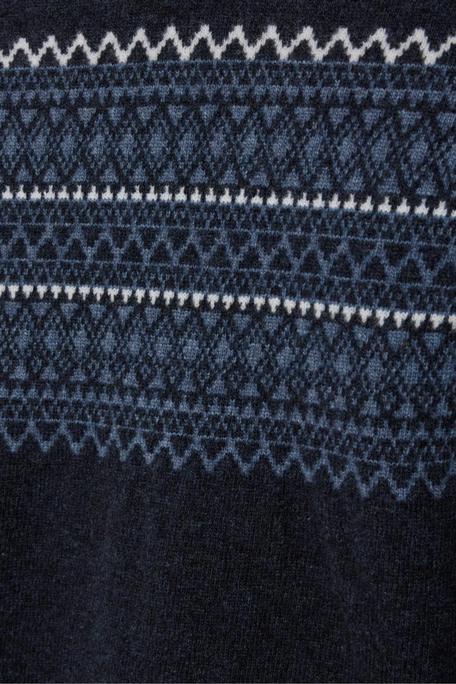 Celtic & Co. Navy Blue Supersoft Crew Neck Jumper 7 Celtic & Co. Navy Blue Supersoft Crew Neck Jumper - Image 5