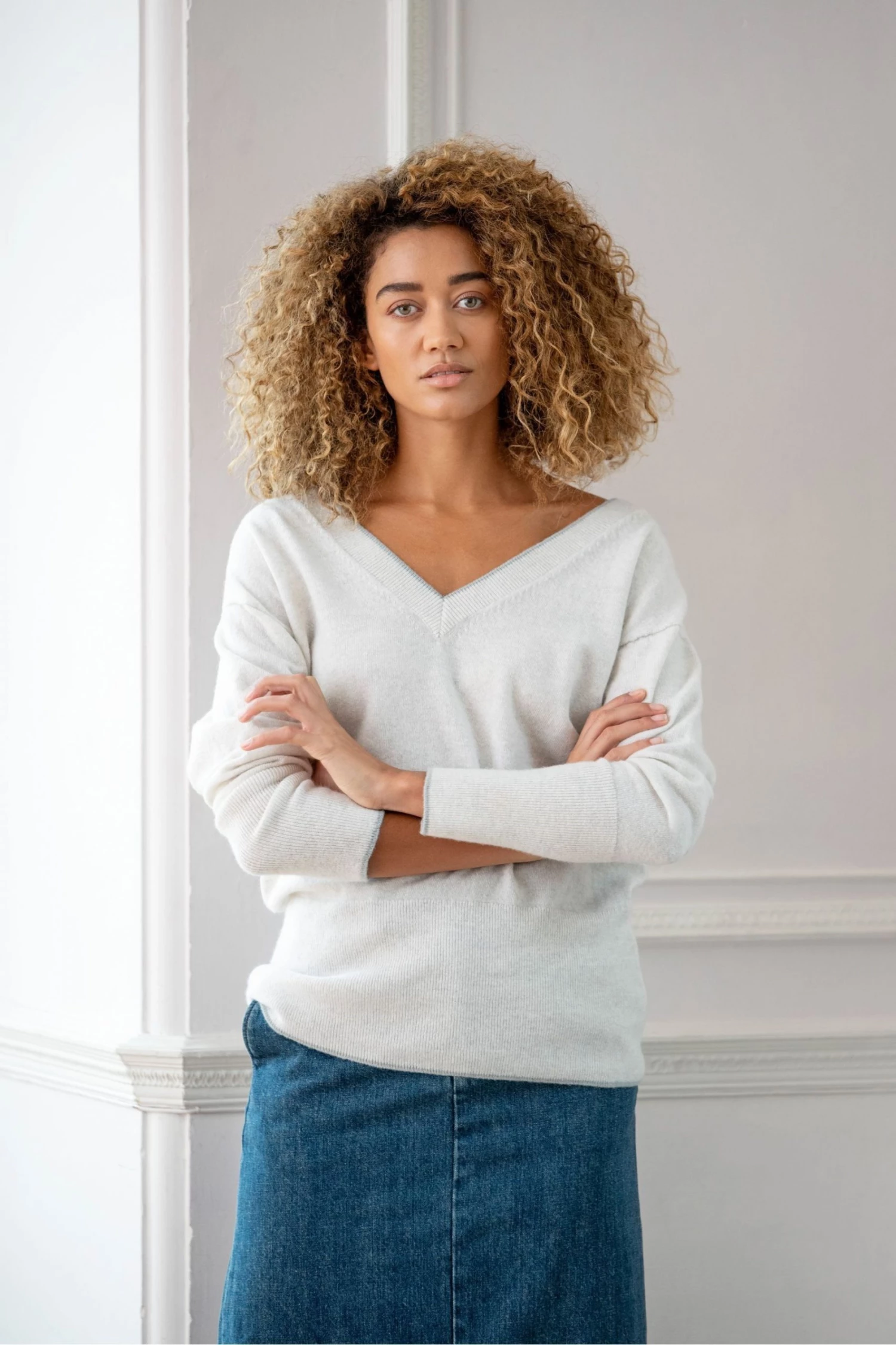 Celtic & Co. Grey Supersoft V-Neck Jumper 4 Celtic & Co. Grey Supersoft V-Neck Jumper - Image 2