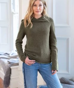 Celtic & Co. Celtic & Co Green Collared Slouch Jumper