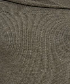 Celtic & Co. Celtic & Co Green Collared Slouch Jumper -Deals Celtic Store unnamed file 232 scaled