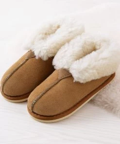 Celtic & Co. Kids Camel Sheepskin Bootee Slippers 10 Celtic & Co. Kids Camel Sheepskin Bootee Slippers -Deals Celtic Store unnamed file 278 scaled