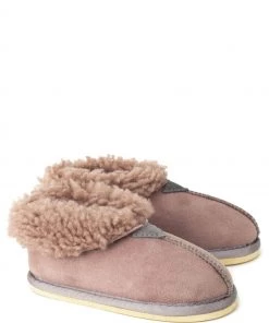 Celtic & Co. Celtic & Co Kids Pink Sheepskin Slippers 10 Celtic & Co. Celtic & Co Kids Pink Sheepskin Slippers -Deals Celtic Store unnamed file 303 scaled