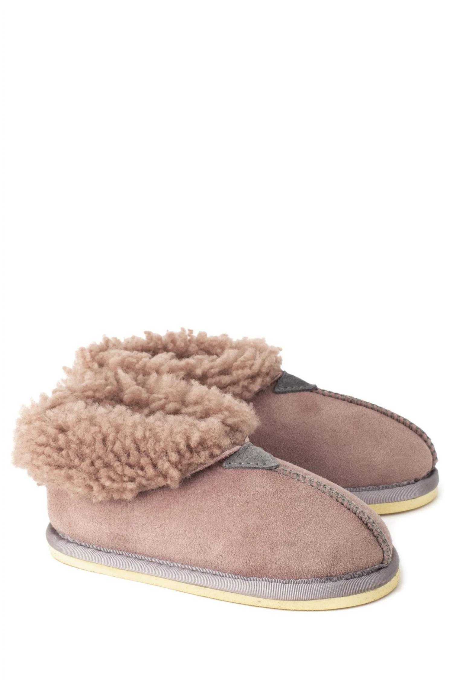 Celtic & Co. Celtic & Co Kids Pink Sheepskin Slippers 6 Celtic & Co. Celtic & Co Kids Pink Sheepskin Slippers - Image 4