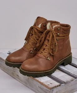 Celtic & Co. Celtic & Co Brown Hiker Boots 12 Celtic & Co. Celtic & Co Brown Hiker Boots -Deals Celtic Store unnamed file 598 scaled