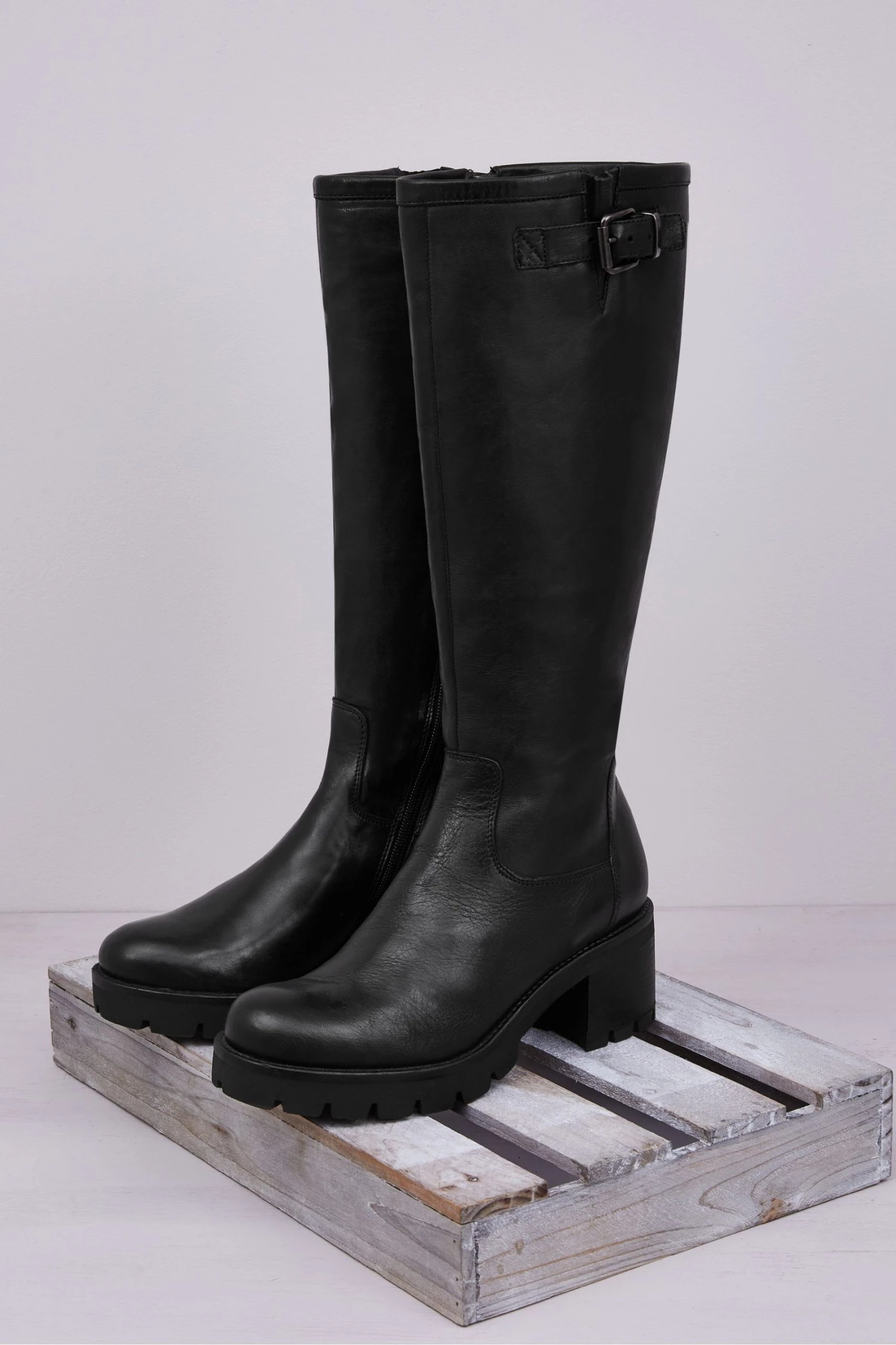 Celtic & Co. Womens Black Biker Knee Boots 7 Celtic & Co. Womens Black Biker Knee Boots - Image 5