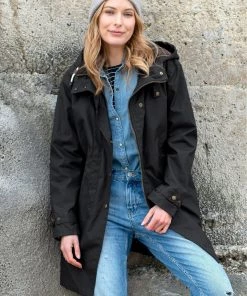 Celtic & Co. Blue Easy Care Wax Cotton Parka