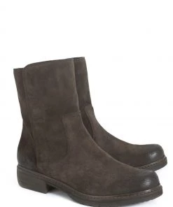Celtic & Co. Celtic & Co Brown Essential Leather Ankle Boots -Deals Celtic Store unnamed file 701 scaled