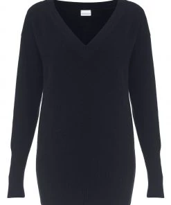 Celtic & Co. Blue Supersoft V Jumper 9 Celtic & Co. Blue Supersoft V Jumper -Deals Celtic Store unnamed file 883 scaled