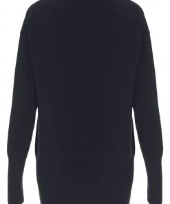 Celtic & Co. Blue Supersoft V Jumper 10 Celtic & Co. Blue Supersoft V Jumper -Deals Celtic Store unnamed file 884 scaled