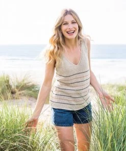 Celtic & Co. Womens Natural Vest